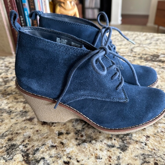 Sonoma Shoes - Sonoma Blue Suede Booties